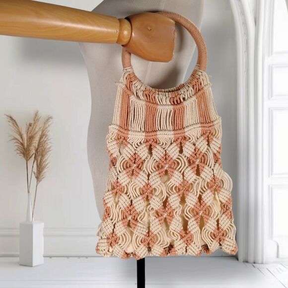 World Market Macrame Hand Bag Vintage 90s does 70s Peach White Top Handle Boho - Picture 1 of 15